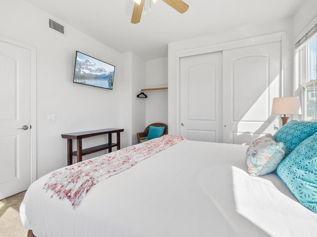 Pacific Paradise - Near The W Ac, Garage, Fast Wifi & Private Patio! *